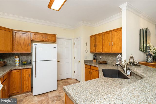 31 BARBARY LN, Columbus, NJ 08022