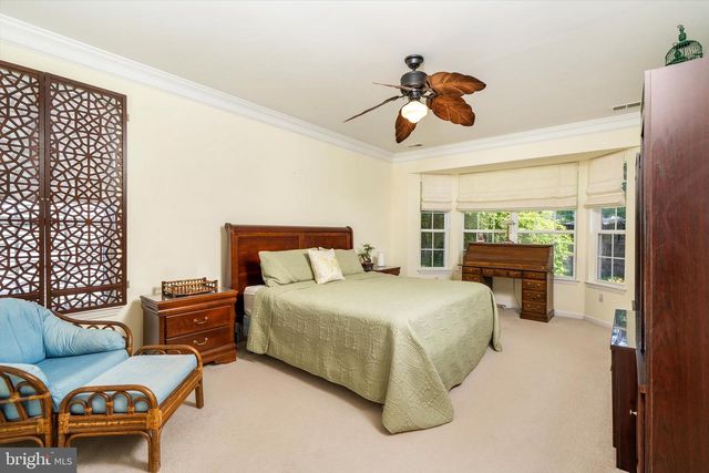 31 BARBARY LN, Columbus, NJ 08022