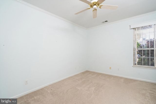 31 BARBARY LN, Columbus, NJ 08022