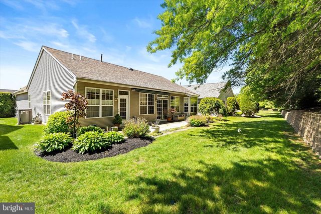 31 BARBARY LN, Columbus, NJ 08022