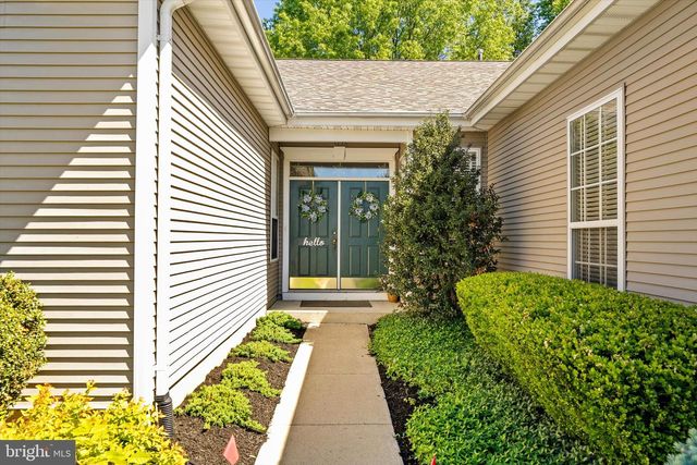 31 BARBARY LN, Columbus, NJ 08022
