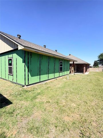 8506 NE 34th Place, Spencer, OK 73084
