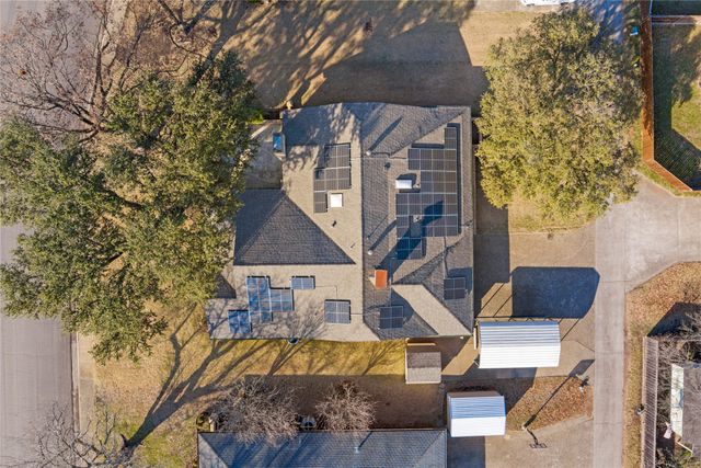 322 N Greenstone Lane, Duncanville, TX 75116