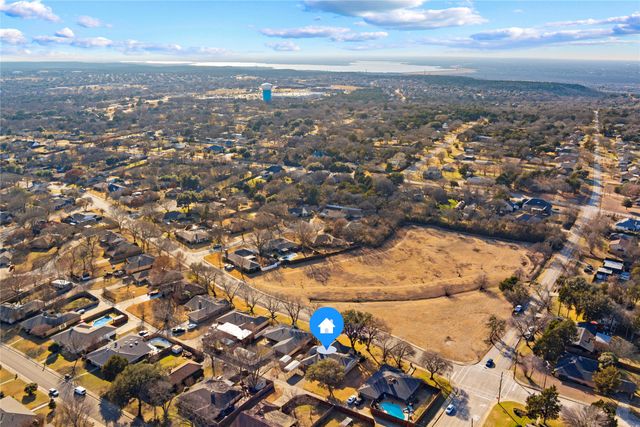 322 N Greenstone Lane, Duncanville, TX 75116