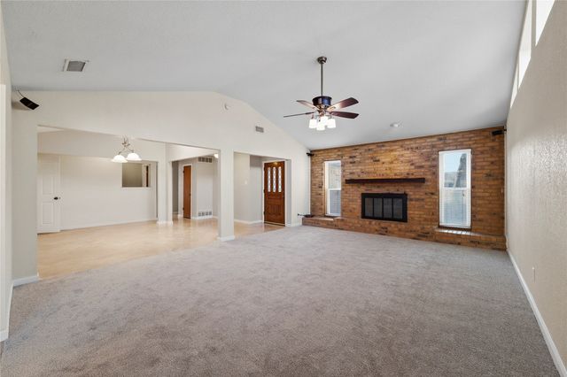 322 N Greenstone Lane, Duncanville, TX 75116