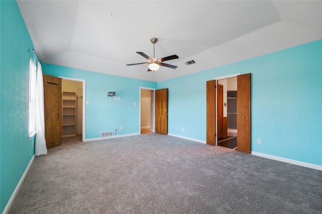 322 N Greenstone Lane, Duncanville, TX 75116