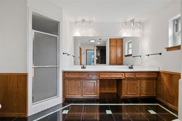 322 N Greenstone Lane, Duncanville, TX 75116