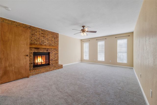 322 N Greenstone Lane, Duncanville, TX 75116