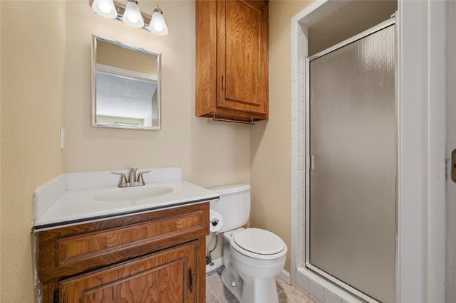 322 N Greenstone Lane, Duncanville, TX 75116