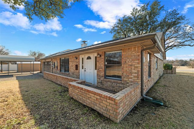 322 N Greenstone Lane, Duncanville, TX 75116