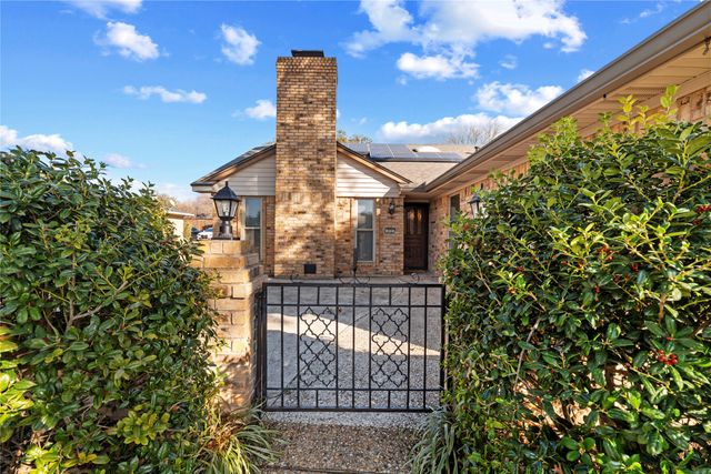 322 N Greenstone Lane, Duncanville, TX 75116