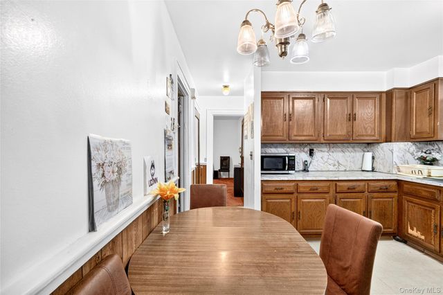 36 S 8th Avenue, Mount Vernon, NY 10550