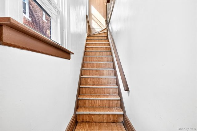 36 S 8th Avenue, Mount Vernon, NY 10550