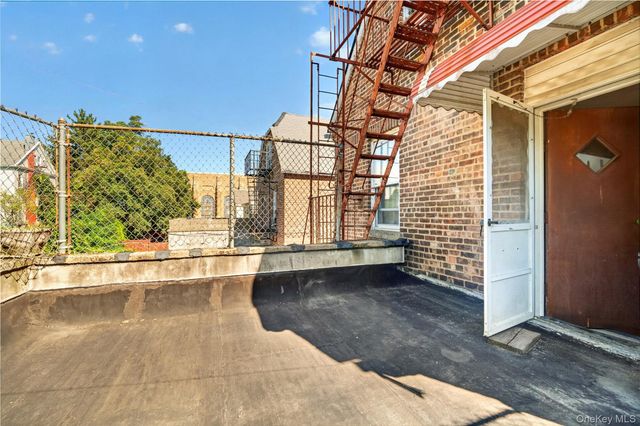36 S 8th Avenue, Mount Vernon, NY 10550