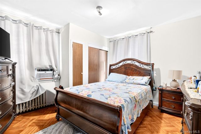 36 S 8th Avenue, Mount Vernon, NY 10550
