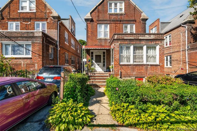 36 S 8th Avenue, Mount Vernon, NY 10550