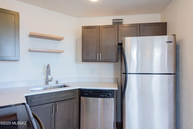 6655 N Canyon Crest Dr Unit 10262, Tucson, AZ 85750