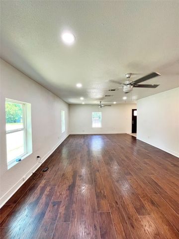601 Blevins Street, Fort Worth, TX 76111