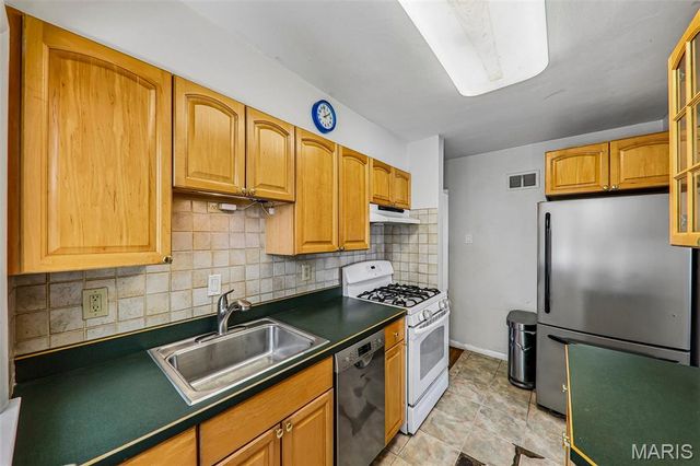 2008 Wismer Avenue, Overland, MO 63114