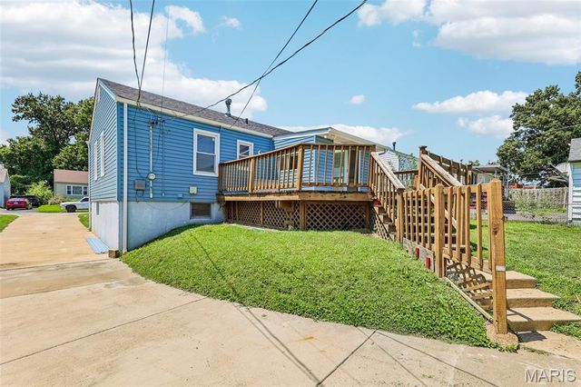 2008 Wismer Avenue, Overland, MO 63114
