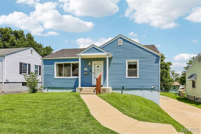 2008 Wismer Avenue, Overland, MO 63114