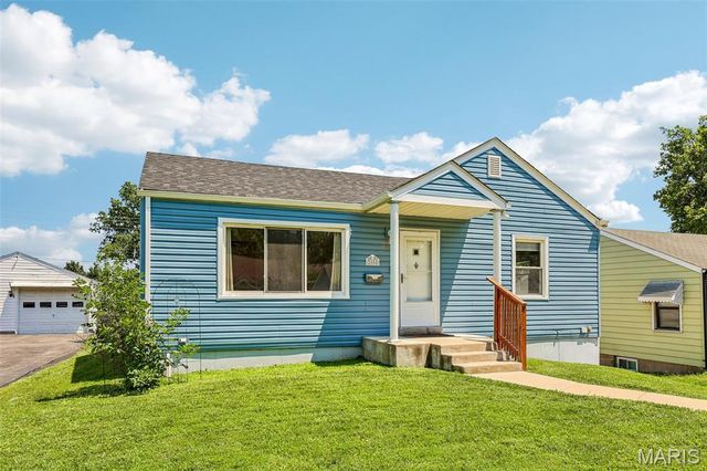 2008 Wismer Avenue, Overland, MO 63114