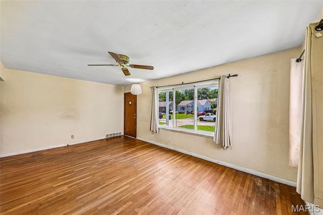 2008 Wismer Avenue, Overland, MO 63114
