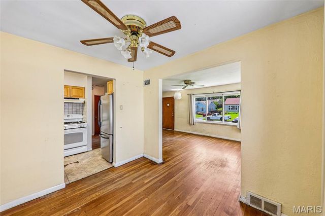 2008 Wismer Avenue, Overland, MO 63114