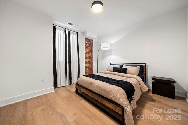 201 Grandin Road 7, Charlotte, NC 28208