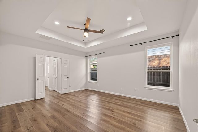 902 Norfolk Drive, Pearland, TX 77584