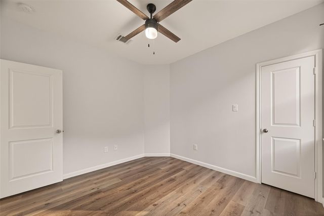 902 Norfolk Drive, Pearland, TX 77584