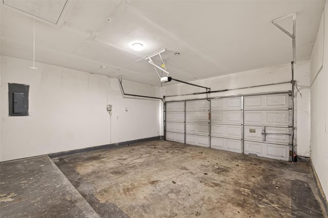 902 Norfolk Drive, Pearland, TX 77584