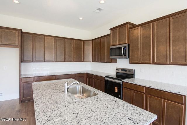 1507 St Lucia Drive SW, Shallotte, NC 28470