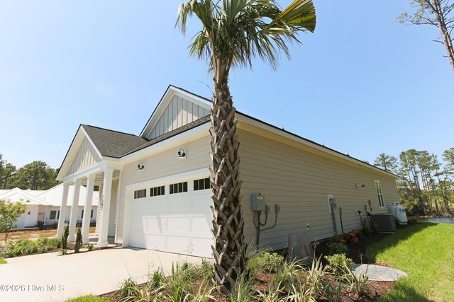 1507 St Lucia Drive SW, Shallotte, NC 28470