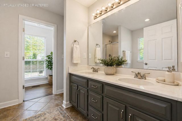 6933 Sawtooth Drive, Ooltewah, TN 37363