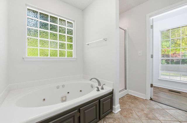 6933 Sawtooth Drive, Ooltewah, TN 37363