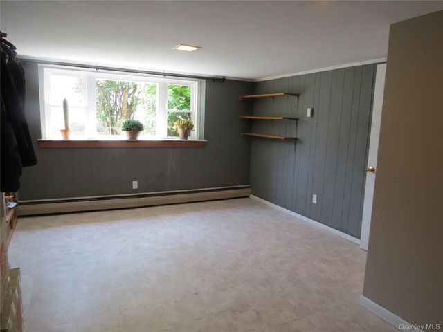 1358 Milanna Lane, Wantagh, NY 11793