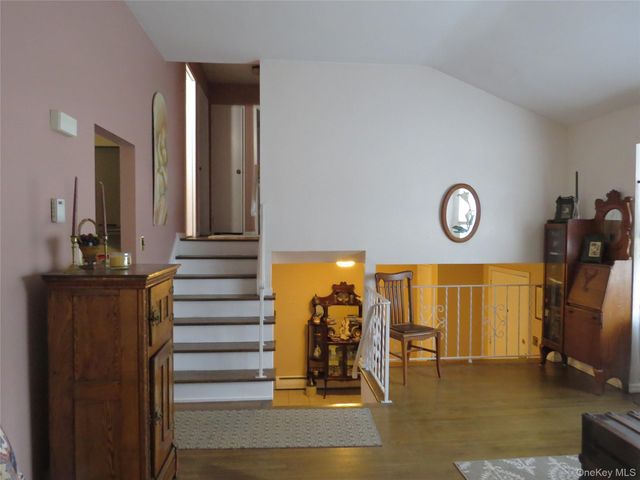 1358 Milanna Lane, Wantagh, NY 11793