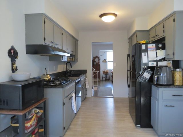 1358 Milanna Lane, Wantagh, NY 11793