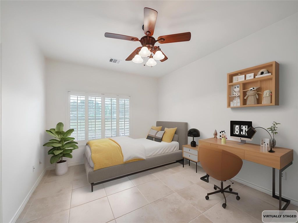 Image 23 of property listing at 1401 Heritage S, Richmond, TX 77406