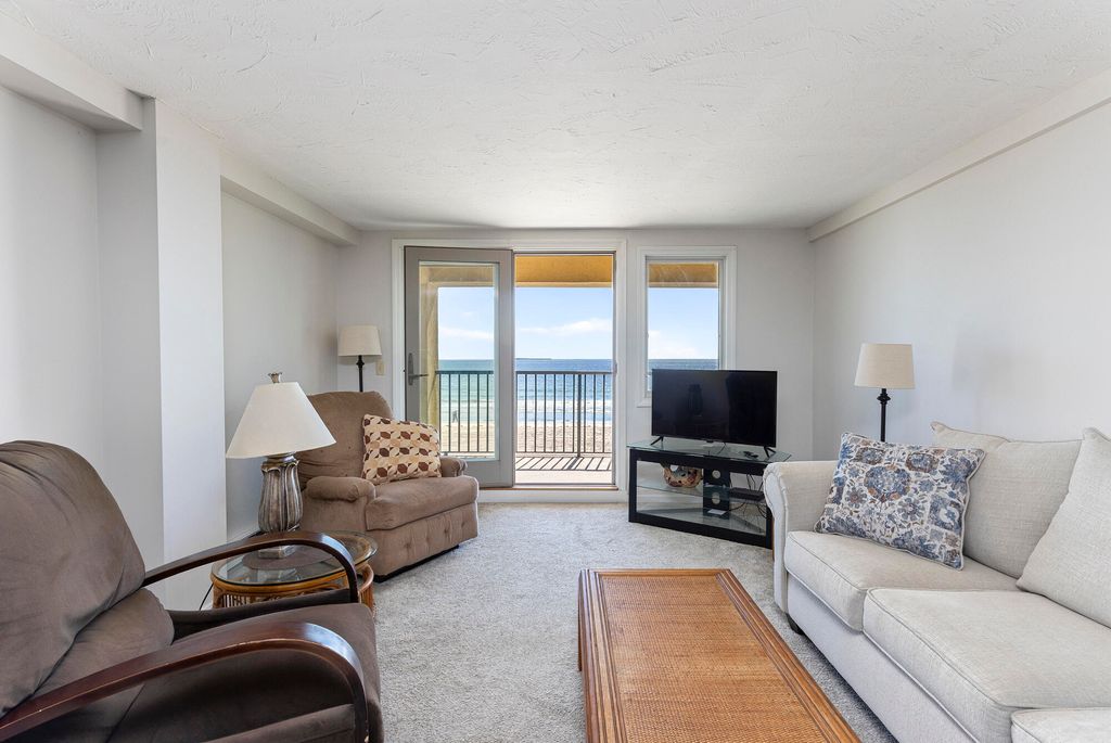191 E Grand Avenue 301, Old Orchard Beach, ME 04064 — photo 4