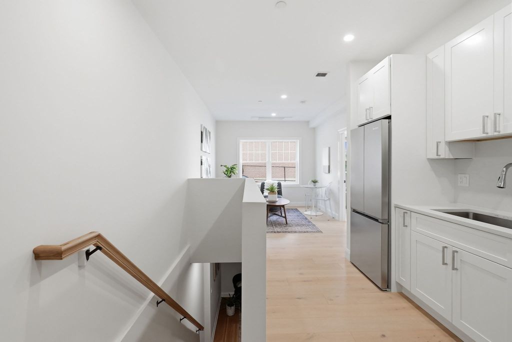 66 Tileston St 103, Everett, MA 02149