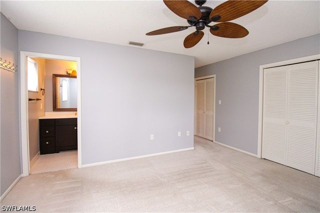 729 Palm View DR D4, Naples, FL 34110