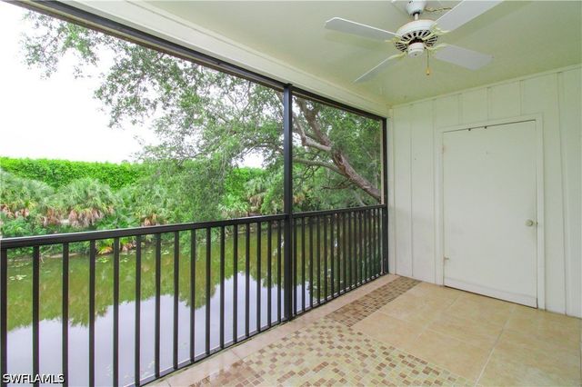 729 Palm View DR D4, Naples, FL 34110