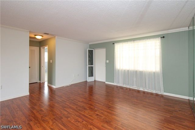 729 Palm View DR D4, Naples, FL 34110