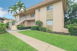 729 Palm View DR D4, Naples, FL 34110