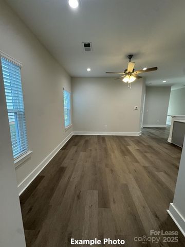 113 Brawley Villas Place, Mooresville, NC 28117