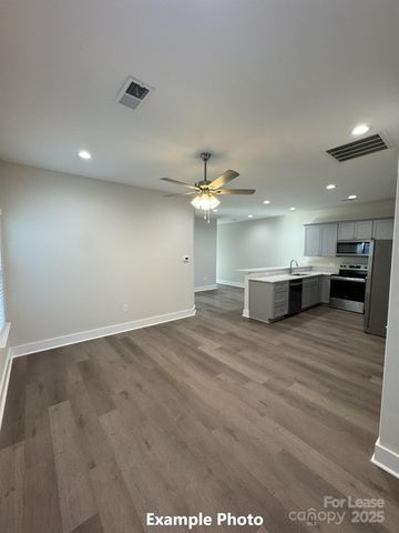 113 Brawley Villas Place, Mooresville, NC 28117