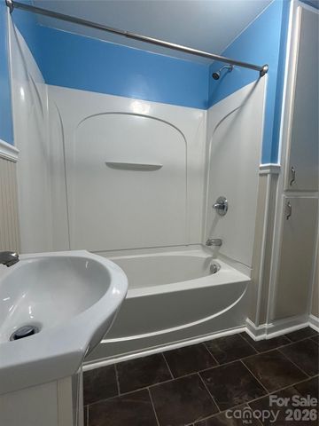 219 S Main Street, Mount Gilead, NC 27306