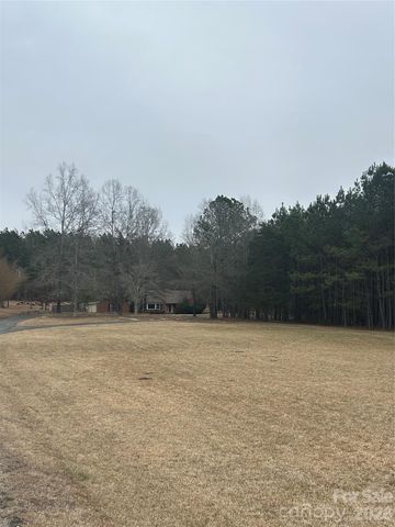 219 S Main Street, Mount Gilead, NC 27306